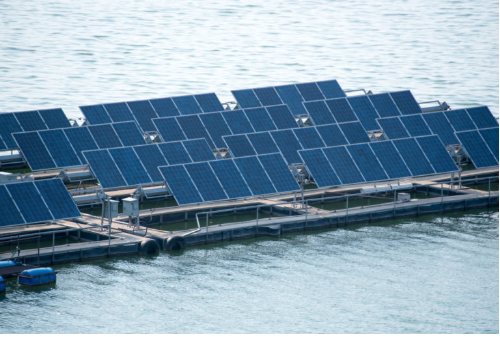 Usina Solar Flutuante: Conheça a Tecnologia e os Projetos Instalados no Brasil